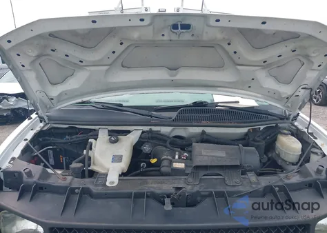 2015 Chevrolet Express 2500 Work Van z USA, uszkodzony, nr VIN 1GCWGFCF7F1157567